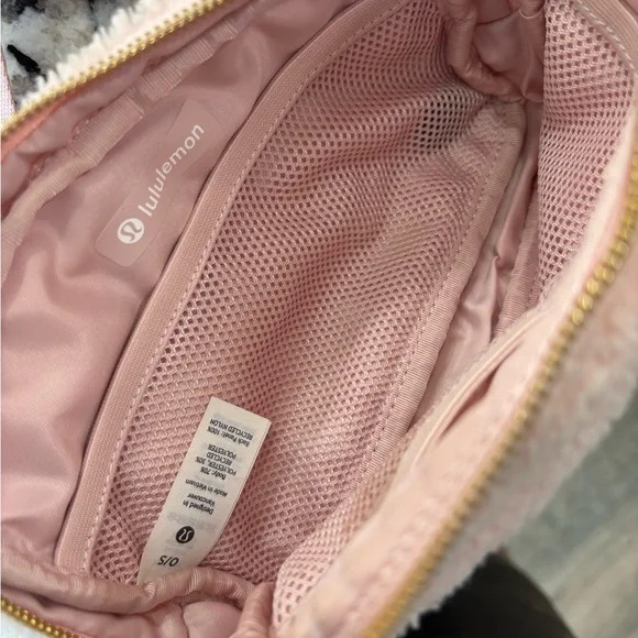 lululemon athletica Pink Crossbody Bag - Picture 4 of 5